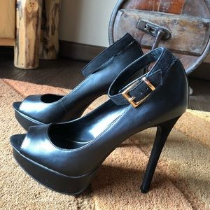 Black Jessica Simpson Stilettos